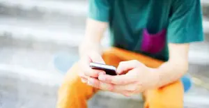 Les moins de 13 ans-utilisateurs-reseaux-sociaux