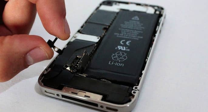 batteries-iphones-apple