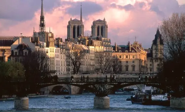 paris-tete-destinations