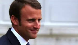 Emmanuel Macron lors du discours sur la politique sociale