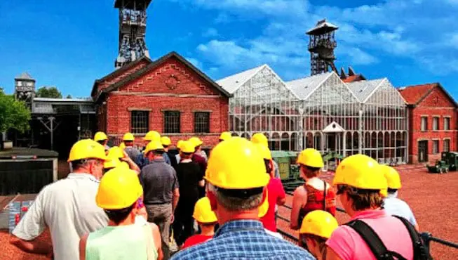 L'essor-du-tourisme-industriel