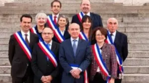 Groupe d'élus réunis à Vichy