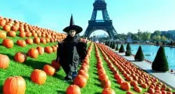 Feter Halloween A Paris