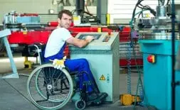 Travailleur Handicape A Son Poste