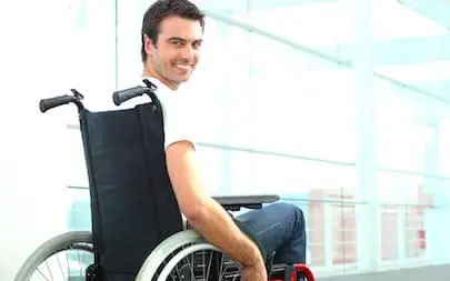 Une Personne Handicapee Souriante