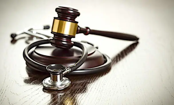 Les Personnes En Situation Precaire Ont Le Droit Detre Soignees