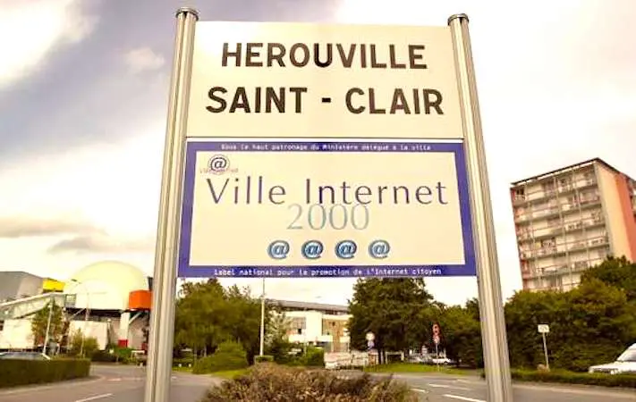 Panneau Qui Indique La Connexion Internet De La Ville