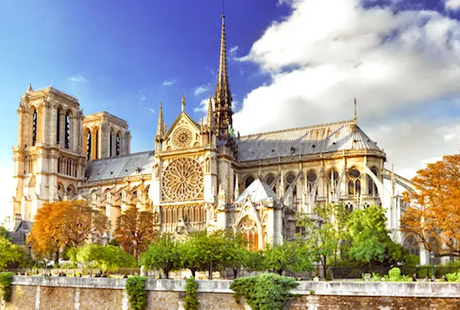 La reconstruction de Notre-Dame de Paris sera un énorme chantier.