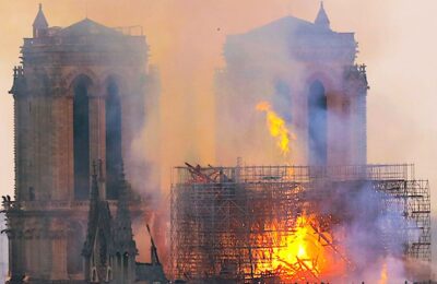 Un terrible incendie a ravagé une grande partie de Notre-Dame, à Paris.