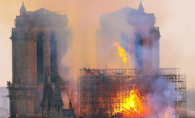 Un terrible incendie a ravagé une grande partie de Notre-Dame, à Paris.