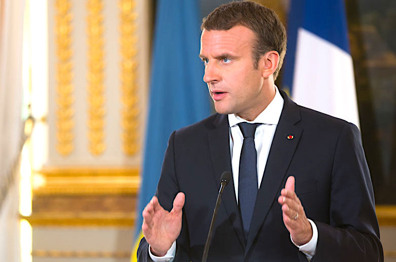 Emmanuel Macron affirme ses positions pour les Européennes.