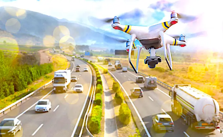 Les drones repèrent aisément les infractions routières.