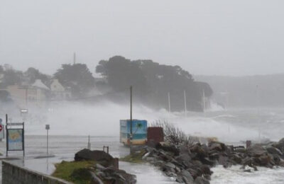 le port de Brest sous la pluie