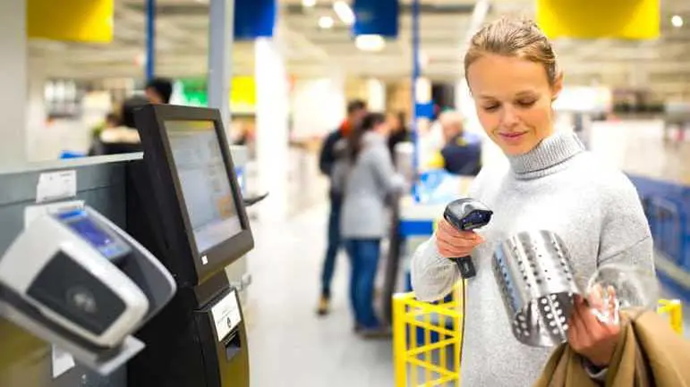 Cropped Dans Les Hypermarche S Les Caisses Automatiques Gagnent Du Terrain