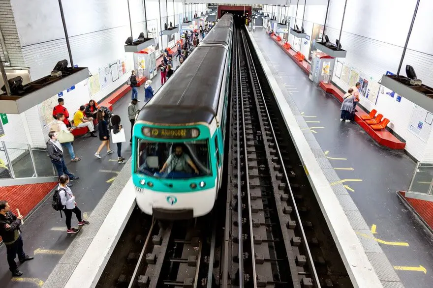 le métro parisien
