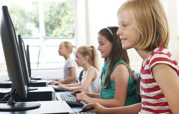 Les besoins numériques en milieu scolaire sont inégalement satisfaits.