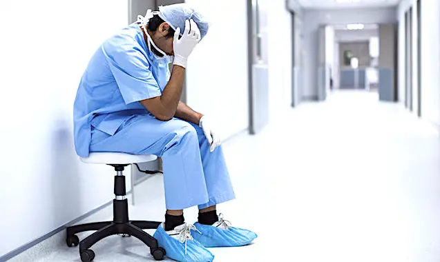 La crise de l'hôpital se durcit en France. La manifestation du 14 novembre dernier l'a démontré.
