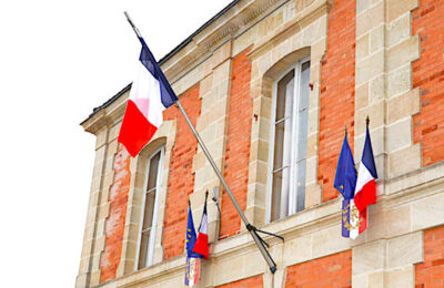 Une suppression future des communes pourrait être envisagée.
