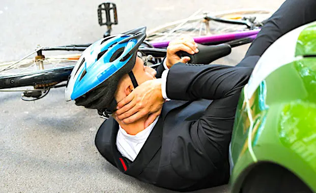 Les accidents de deux-roues se sont multipliés à Paris, à cause de la grève dans les transports en commun.