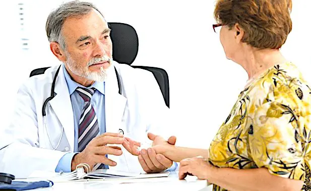 Les complémentaires santé reversent environ 80 % des cotisations perçues à leurs assurés.