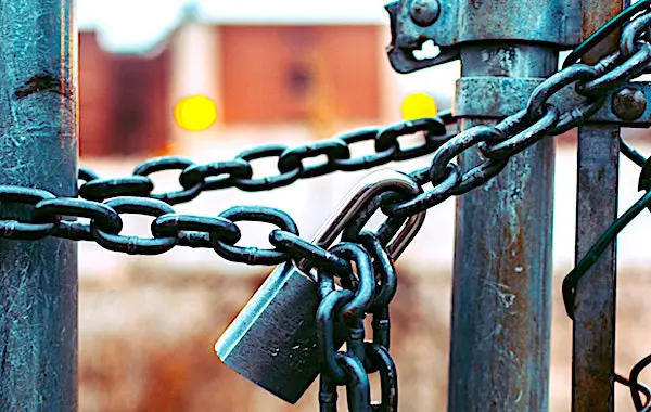 Une peur concernant l'essence, à cause de divers blocages de dépôts de carburant, s'est installée dans certaines régions.