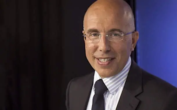 Eric Ciotti veut imposer un contrôe d'identite sur les réseaux sociaux.