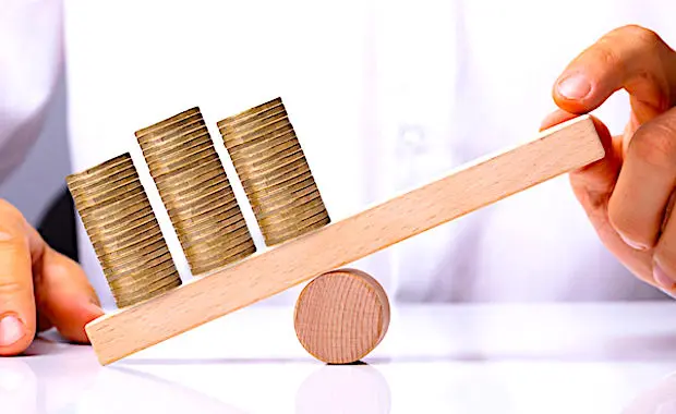 L'application d'un âge-pivot va finalement être retirée temporairement de la réforme des retraites.