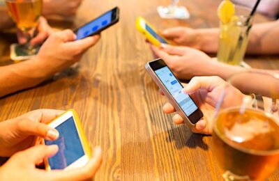Le prix moyen d'un smartphone en France est actuellement de 420 euros.