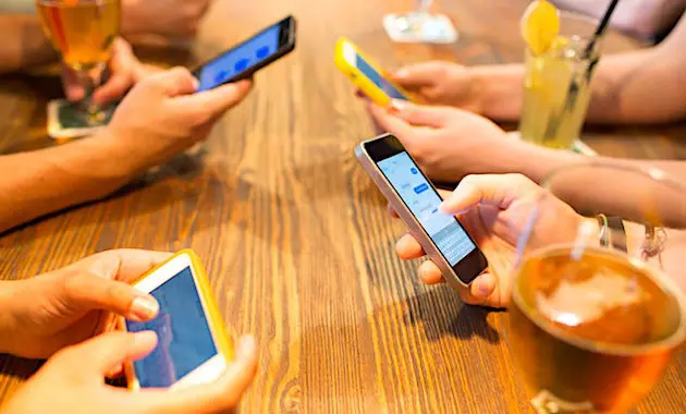 Le prix moyen d'un smartphone en France est actuellement de 420 euros.