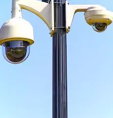 Les caméras de surveillance ont été envisagées pour lutter contre l'épidémie du coronavirus.