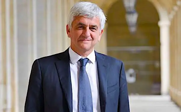 Hervé Morin, Président de la région Normandie, a annoncé le lancement de prêts à taux zéro en faveur des petites entreprises normandes.