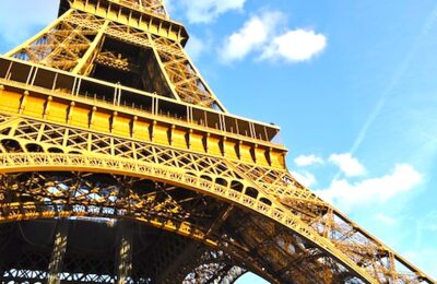 Ce jeudi 25 juin, la Tour Eiffel a rouvert ses portes, après un long arrêt forcé, dû au confinement.