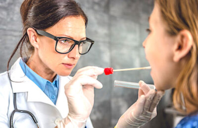Une campagne de tests de détection du coronavirus commence en Ile-de-France.