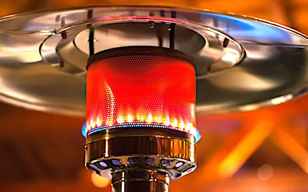 Les terrasses chauffées ouvertes seront bientôt interdites.