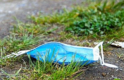 Le recyclage de masques usagés est l'activité de la société Plaxtil.