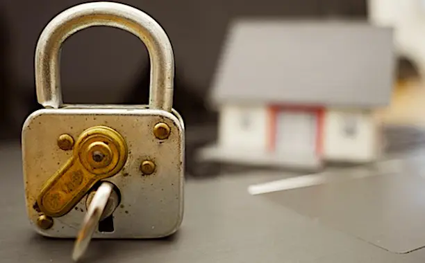 Le dispositif Opération Tranquillité Vacances permet d'éviter les cambriolages.