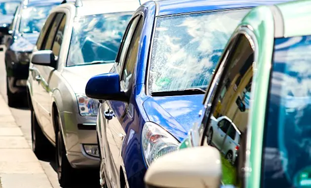 Le coût du stationnement varie beaucoup suivant les grandes villes.