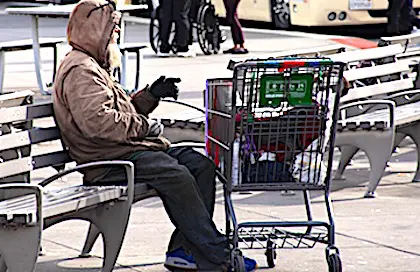 L'assistance aux personnes sans-abri est une nécessité à Lille.