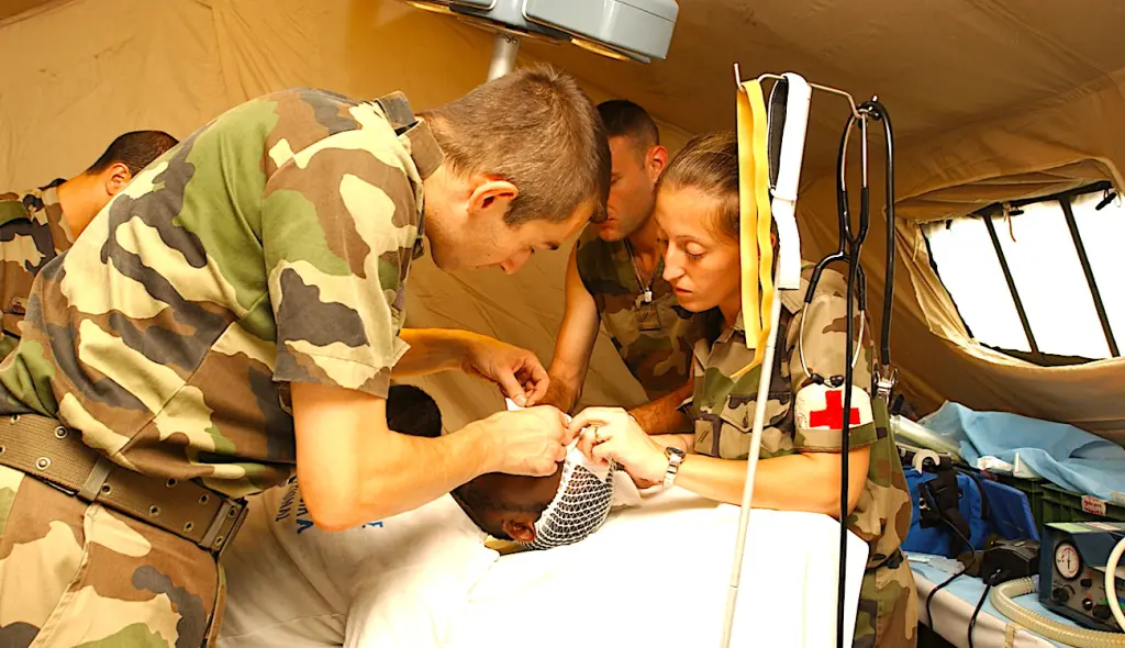 Un renfort militaire est demandé par les élus de la Loire pour faire face à la crise sanitaire