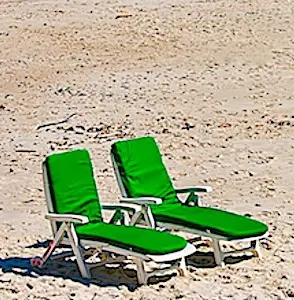 Actuellement, les départs en vacances, en très nette baisse, inquiètent beaucoup le secteur touristique 