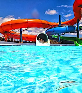 Les dépenses de loisirs, impactées par les frais de la rentrée, vont sans doute se réduire.