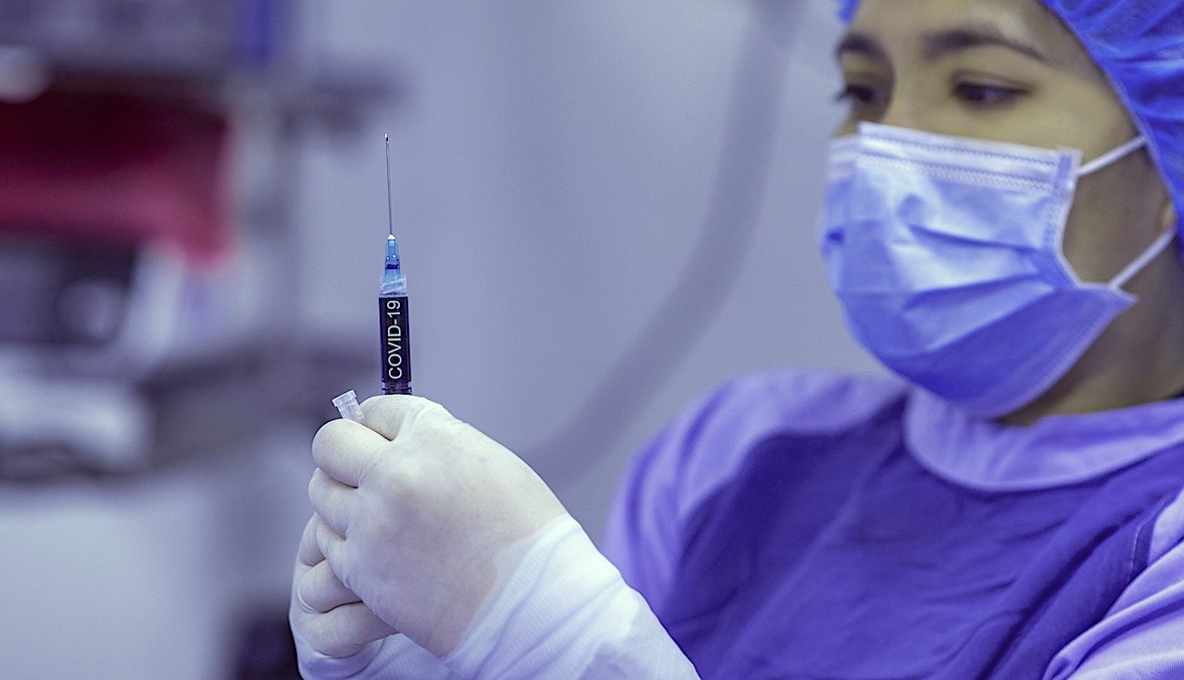 Un refus du vaccin contre la Covid se manifeste aujourd'hui en France