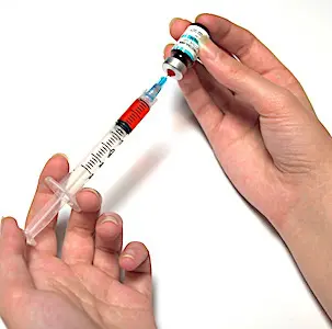 L'exécutif veut suivre les personnes vaccinées grâce à une base de données spécifique. 