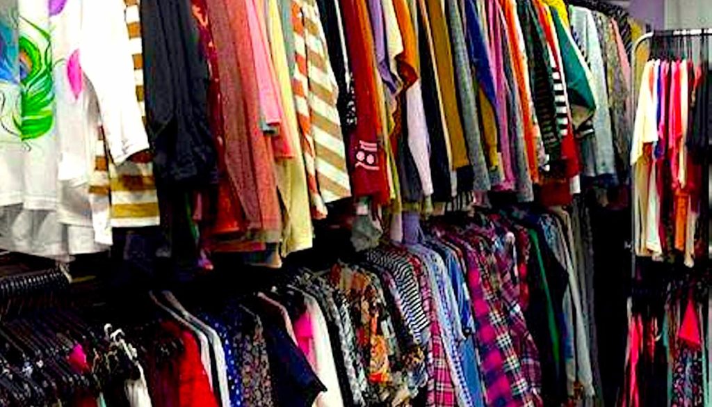 Le marché des vêtements d’occasion s'amplifie en France