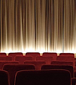 En 2020, la baisse de fréquentation des salles de cinéma a sérieusement menacé ce secteur d'activité.