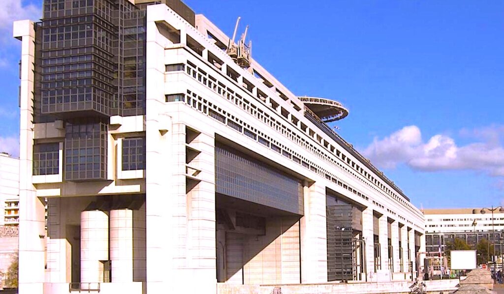 Bercy va bientôt effectuer une surveillance accrue des réseaux sociaux.