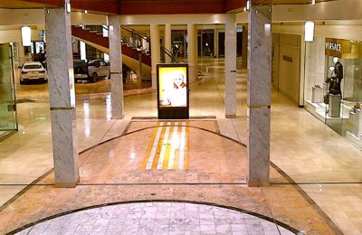 La récente fermeture des grands centres commerciaux pour cause sanitaire est souvent mal vécue
