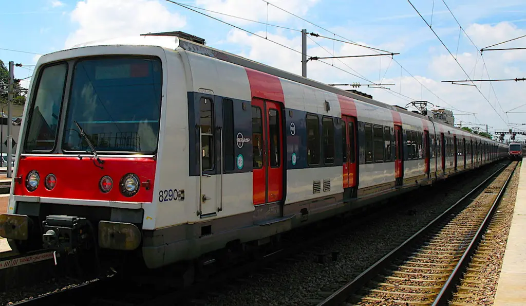 La future rénovation des rames du RER B pose problème à Alstom.