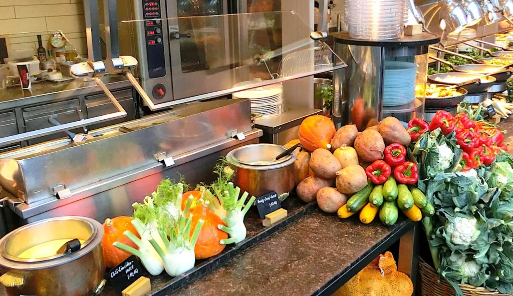 Un menu scolaire végétarien à Lyon a engendré une vive controverse.