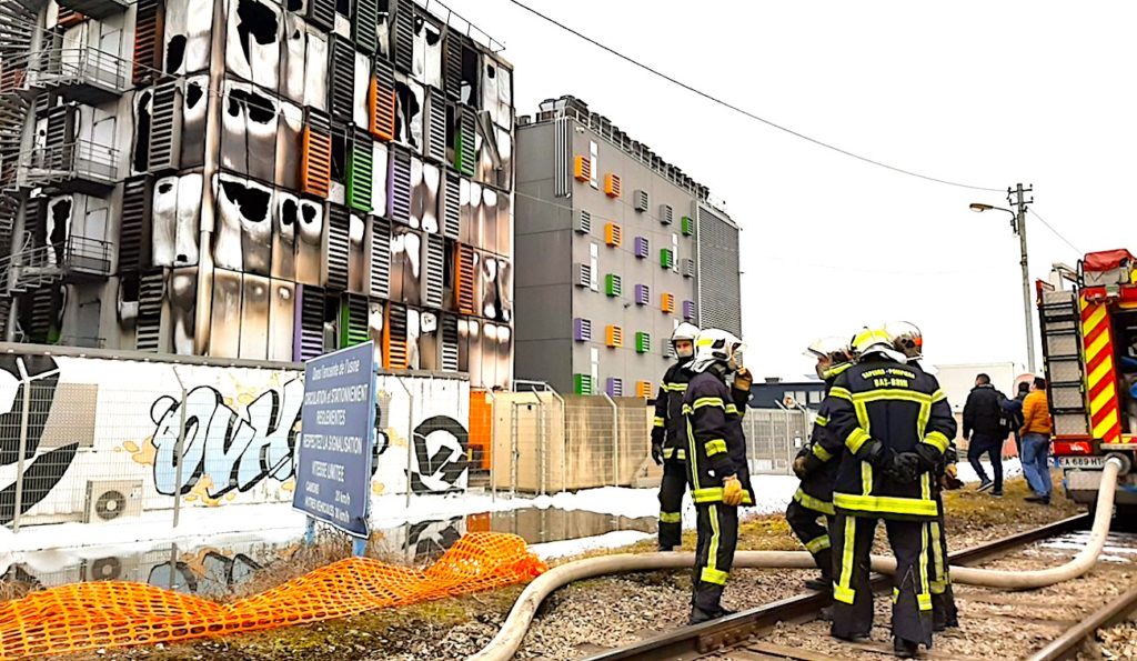 Après un fort incendie à Strasbourg, le data center d’OVH est en partie hors service.